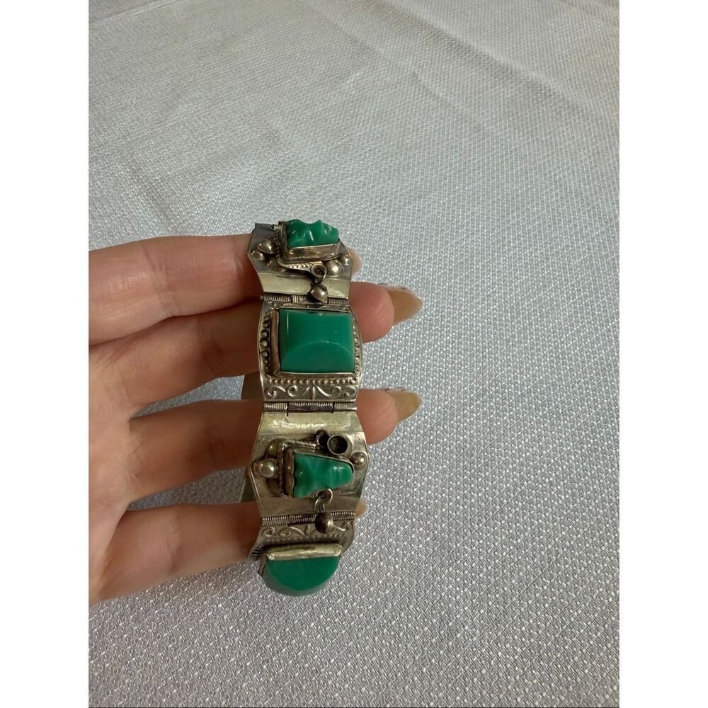Vintage Signed Alpaca Mexico 925 Sterling Silver Carved Green Onyx Panel Bracele